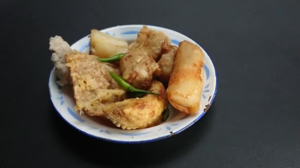 Фрагмент Gorenan Смажений Банан Cireng Tahu Або Tofu Tempe Вулична — стокове відео