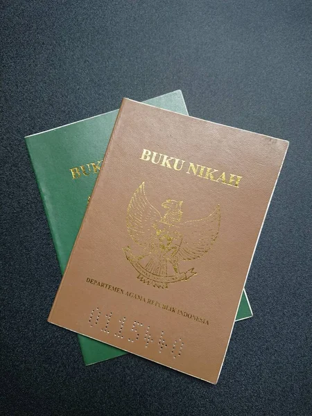 Oktober 2022 Två Buku Nikah Indonesisk Äktenskapsintyg Bok Ingen Sett — Stockfoto
