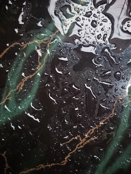 Zbliżenie Tło Kropla Wody Deszczowej Czarny Abstrakcyjny Płytki — Zdjęcie stockowe
