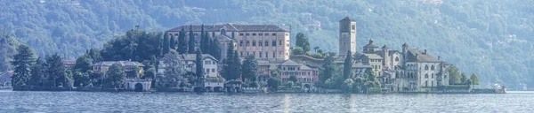 Orta湖中San Giulio岛的特广景观 — 图库照片