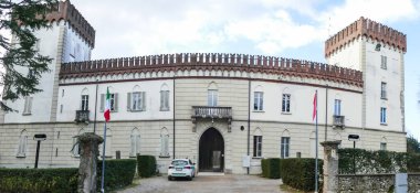 Castiglione Olona, İtalya - 04-02-2021: Castiglione Olona 'nın modern kalesi