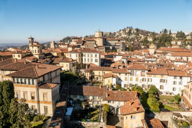 Bergamo Alta 'nın gökyüzü manzarası
