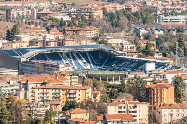 Bergamo, İtalya - 04-07-2022: Bergamo 'daki Atalanta Stadyumu' nun havadan görünüşü