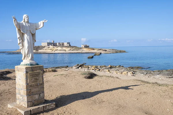 Portopalo Italy 2022 Statue Christ Redeemer Portopalo Island Correnti Background — Stock Photo, Image