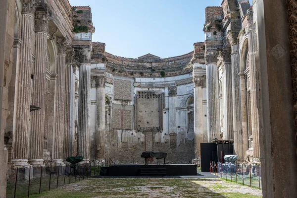 Фано Италия 2022 Старая Заброшенная Церковь Франческо Фано — стоковое фото