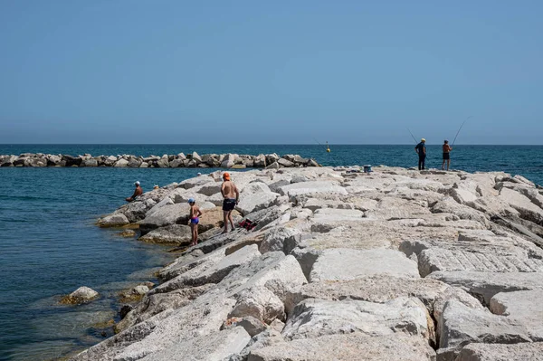 Fano Italy 2022 Rocks Beach Fano Fishermen — Stock Photo, Image