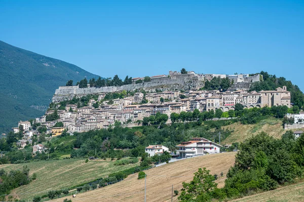 Civitella Italia 2022 Panorama Del Hermoso Pueblo Civitella Del Tronto —  Fotos de Stock