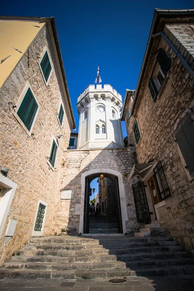 Torre Relógio Sahatkula Herceg Novi Montenegro — Fotografia de Stock