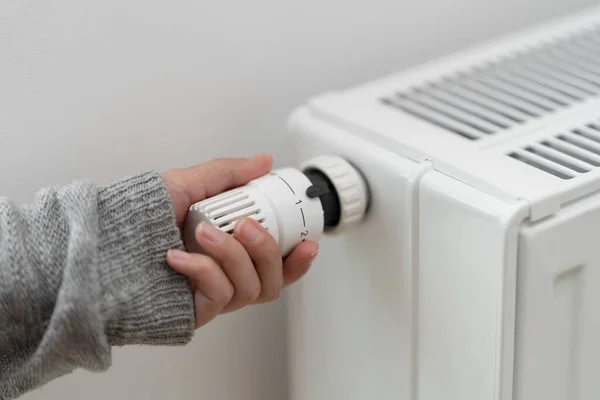 Controlador Termostato Que Define Temperatura Radiador Sala Definido Para Valor — Fotografia de Stock