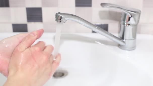 Umyj Ręce Pod Bieżącą Wodą Środek Antyseptyczny Zdrowy Tryb Życia — Wideo stockowe