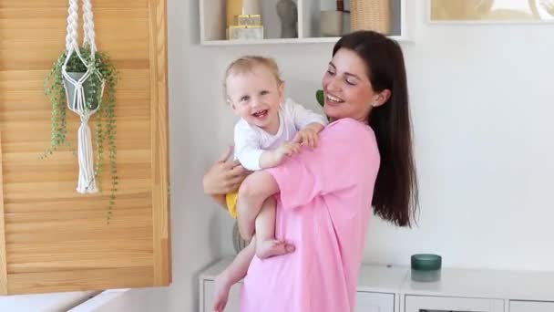 Mom Baby Smiling Window Home — Stok video