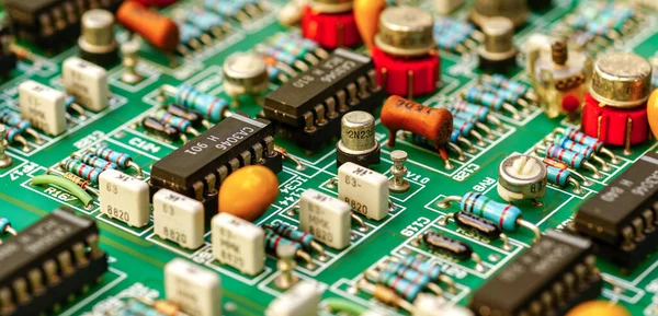 Closeup Elektronisch Bord Elektronisch Apparaat Geïntegreerde Schakeling Chip Achtergrond Computer — Stockfoto