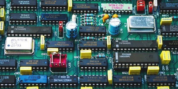 Closeup Elektronisch Bord Elektronisch Apparaat Geïntegreerde Schakeling Chip Achtergrond Computer — Stockfoto