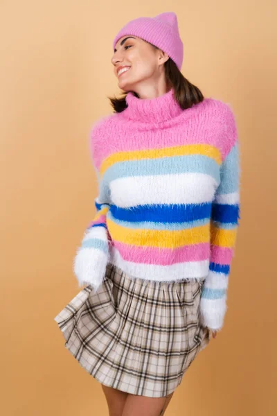 Young Woman Beige Background Bright Multi Colored Cozy Knitted Sweater — Stock Photo, Image