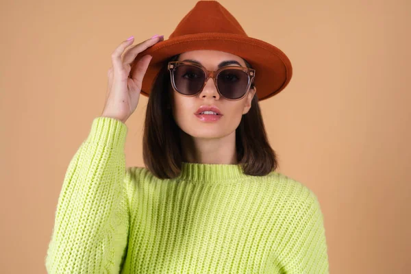 Fashionable Stylish Woman Beige Background Sweater Hat Sunglasses Brown Glasses — Stock Photo, Image