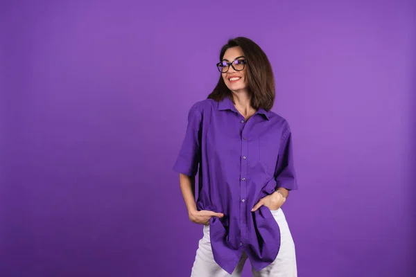 Young Woman Shirt Short Sleeves Purple Background Makeup Lipstick Her — Fotografia de Stock
