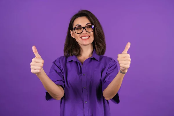 Young Woman Shirt Short Sleeves Purple Background Makeup Lipstick Her — стоковое фото