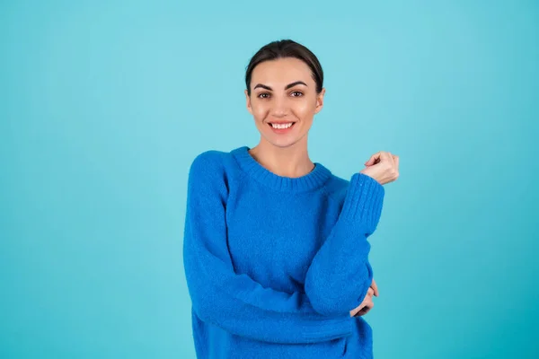 Beauty Portrait Young Woman Blue Knitted Sweater Natural Day Makeup — Fotografia de Stock