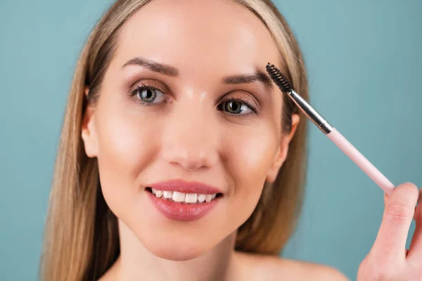 Primer Plano Retrato Belleza Una Mujer Con Piel Perfecta Maquillaje — Foto de Stock