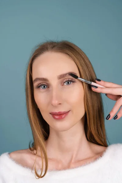 Primer Plano Retrato Belleza Una Mujer Con Piel Perfecta Maquillaje — Foto de Stock