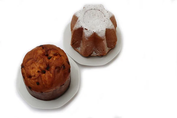 Traditionella Italienska Julkakor Kallas Pandoro Och Panettone Tallrikar Med Festliga — Stockfoto