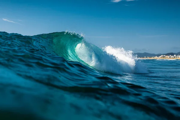 Onda Surf Oceano Atlântico Barris Vítreos Azuis Céu Limpo Brasil — Fotografia de Stock