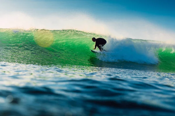 Fevereiro 2022 Brasil Florianópolis Homem Durante Surf Com Luz Manhã — Fotografia de Stock