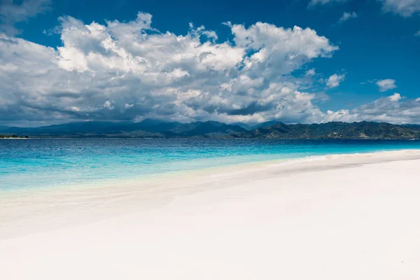 Luxury Beach Blue Ocean Gili Island Indonesia — стоковое фото