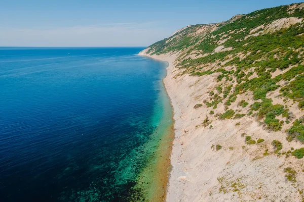 Linha Costeira Com Mar Penhasco Mais Alto Costa Dia Verão — Fotografia de Stock