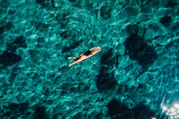 Surf Girl Surfboard Transparent Ocean Aerial View Surfer Woman — 图库照片
