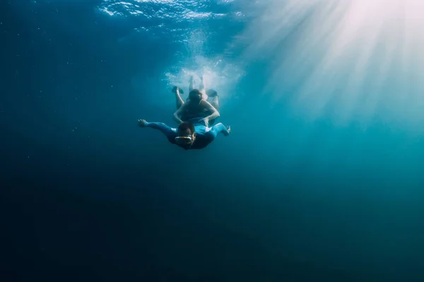 August 2021 Varna Bulgaria Men Free Diver Fins Blue Sea — Fotografia de Stock