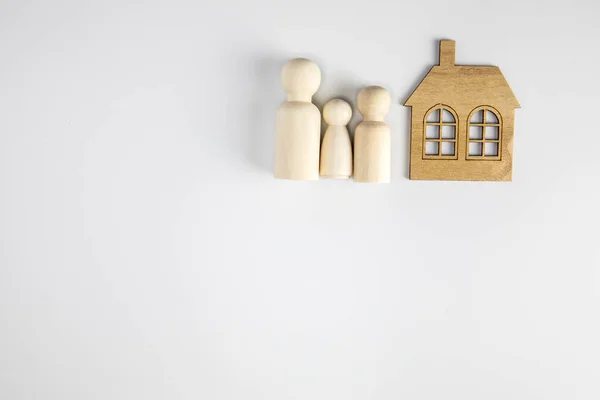 Paper Figures Family House White Background Happy Family Home Concept — Stock Fotó