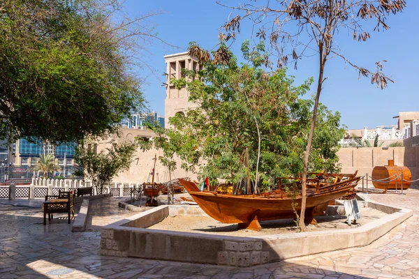 Bateau Rames Traditionnel Bois Abra Exposé Dans Quartier Historique Fahidi — Photo