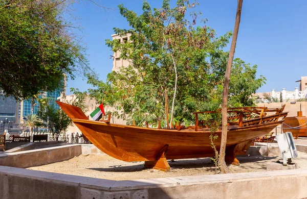 Bateau Rames Traditionnel Bois Abra Exposé Dans Quartier Historique Fahidi — Photo