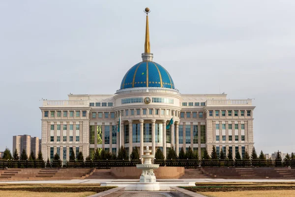 Nur Sultan Astana Kazachstán Budova Prezidentského Paláce Orda Modrou Kopulí — Stock fotografie