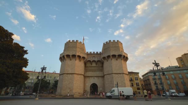 Serranos Towers Sunset Blue Sky Clouds Timelapse Valencia Spain 2022 — Vídeos de Stock