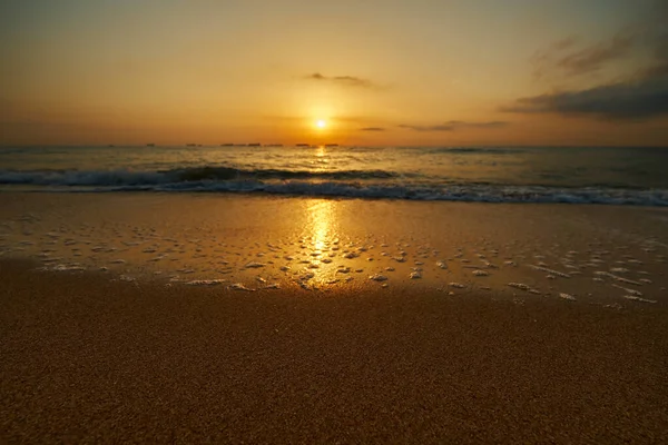 Beautiful Sunrise Calm Sea Soft Waves — Foto Stock