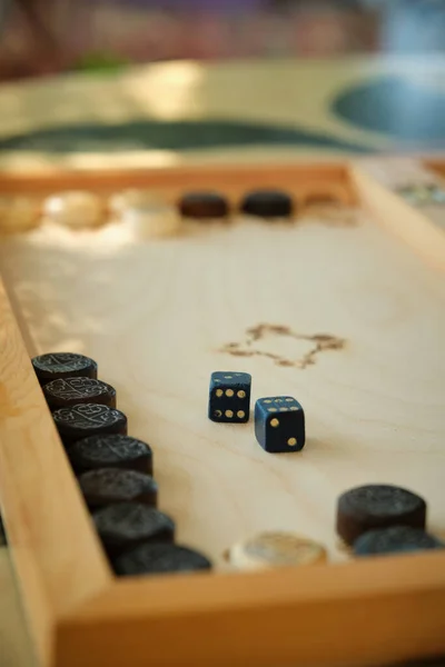 Nahaufnahme Backgammon Holzbrett — Stockfoto