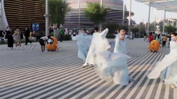 Dubai Bae 2021 Expo 2020 Nin Hareketlilik Bölgesinde Dans Eden — Stok video