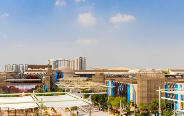 Dubai, BAE - 10.23.2021 EXPO 2020 'deki bazı pavyonların gerçek görüntüsü.