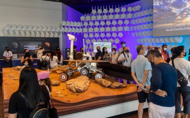 Dubai, BAE - 11.06.2021 ExPO 2020 Opportunity bölgesi. Bir ABD pavyonunun içinde