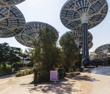 Dubai, BAE - 12.13.2021 Dünya Fuarı Sürdürülebilirlik Bölgesi.