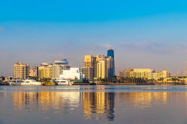 Dubai, BAE - 01.25.2022 Dubai su kanalı, Festival yürüyüşü