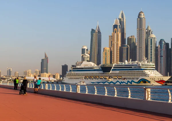Dubai Egyesült Arab Emírségek 2022 Kilátás Tornyokra Dubai Marina Kerületében — Stock Fotó