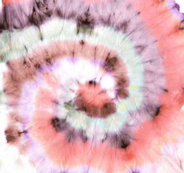 Mercan kravat boyası girdabı. Tye Peace dokusu. Eski Renkli Giysiler. 70 'lerin kravat boyası girdabı. Bohem Eğlence Sanatları 'ndan. Kız Yıkanmış Çiçek Sanatı. Bağlı Sarmal Kahverengi.