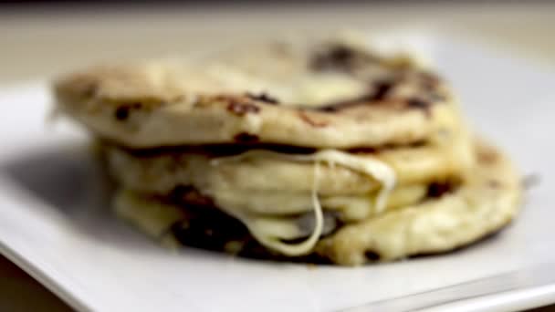 Macro Close Video Salvador Delectable Pupusas Stuffed Mouthwatering Blend Beans — Stock Video