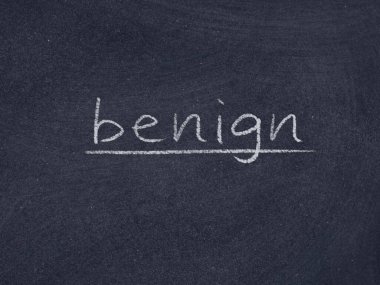 Tahta arka planda iyi huylu kavram kelimesi