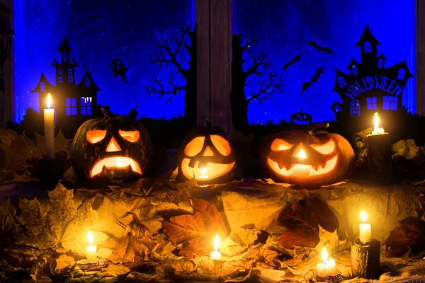 How To Make Halloween Pumpkins Into Jack O Lanterns. Perfect Halloween Decoration. Check Out These Fun Halloween Pumpkin Ideas That Light Up.