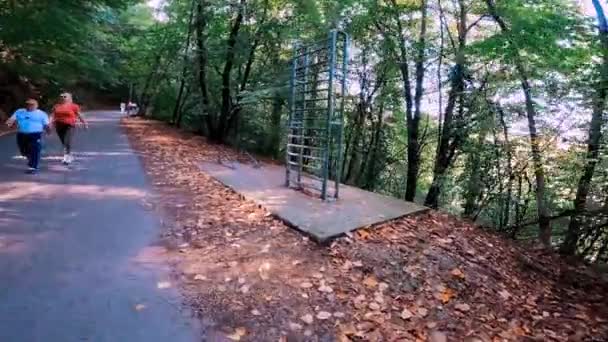 Banjaluka Bosnië Herzegovina September 2021 Mensen Tijdens Een Wandeling Banj — Stockvideo