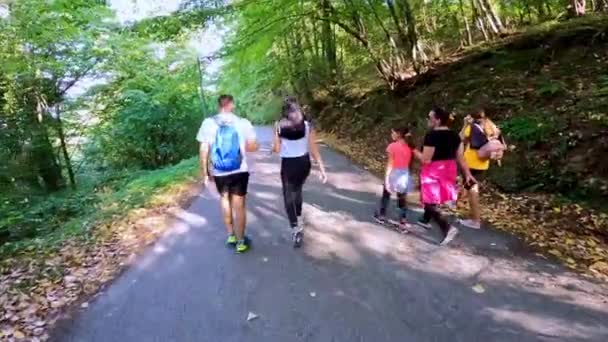 Banjaluka Bosnia Erzegovina Settembre 2021 Gente Durante Una Passeggiata Banj — Video Stock